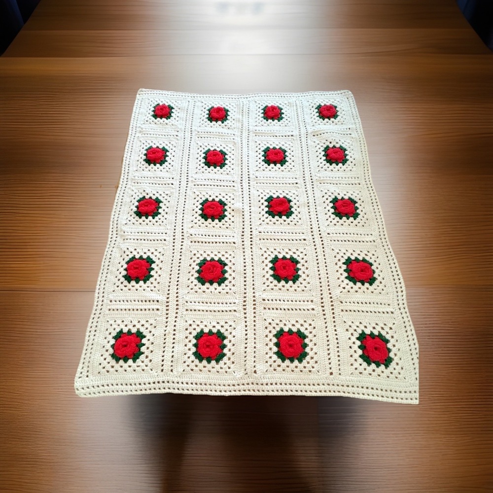 Red Rose 3D Flower Knitted Handmade Granny Square Blanket  38X46" Christmas
